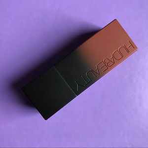 NEW HUDA Beauty Power Bullet Matte Lipstick